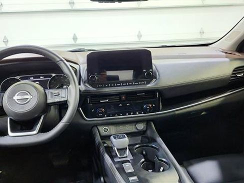 Used 2022 Nissan Rogue SL w/ SL Premium Package FWD image 25