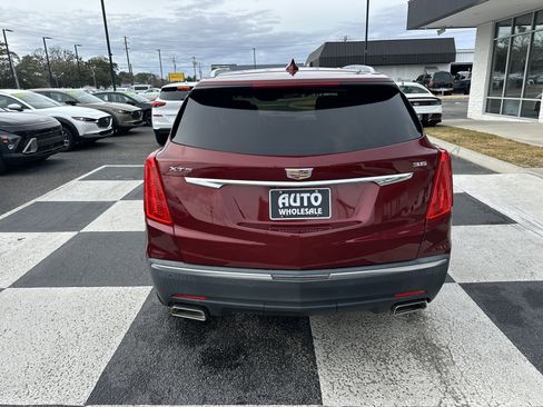 Used 2018 Cadillac XT5 Premium Luxury image 4