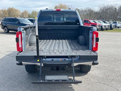 Certified 2024 Ford F250 Lariat w/ Lariat Ultimate Package image 4