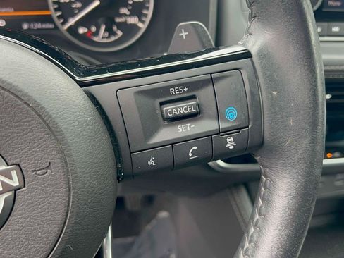 Used 2023 Nissan Rogue SL AWD/4WD image 19