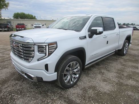 New 2026 GMC Sierra 1500 Denali w/ Denali Reserve Package AWD/4WD image 10