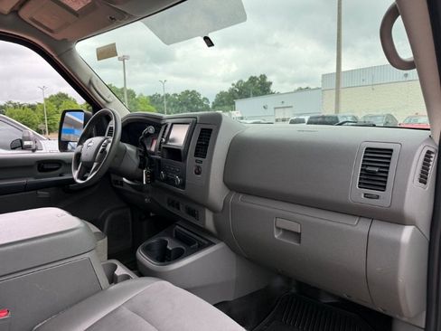 Used 2021 Nissan NV 2500 SV RWD image 18