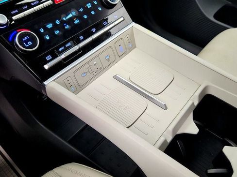 Used 2025 Hyundai Santa Fe Calligraphy AWD/4WD image 15