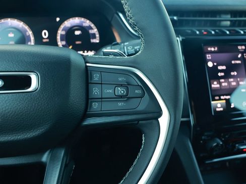 New 2026 Jeep Grand Cherokee L Laredo AWD/4WD image 19