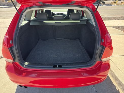 Used 2012 Volkswagen Jetta TDI image 9