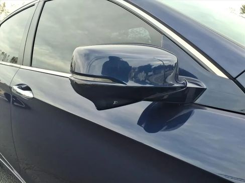 Used 2016 Honda Accord EX image 10