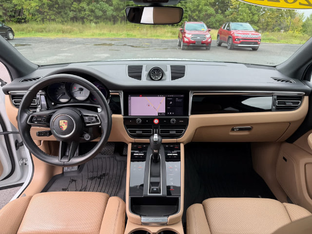 Used 2022 Porsche Macan S AWD/4WD image 11