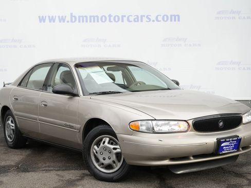 Used 1998 Buick Century Custom image 1