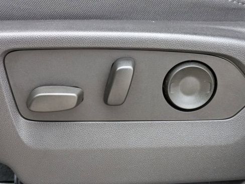 Used 2024 Chevrolet Silverado 1500 Custom w/ Turbomax Blackout Package image 19