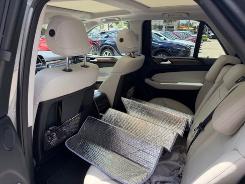 Used 2019 Mercedes-Benz GLE 400 4MATIC image 15
