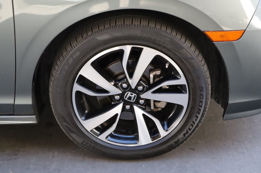 Used 2018 Honda Odyssey Elite image 10