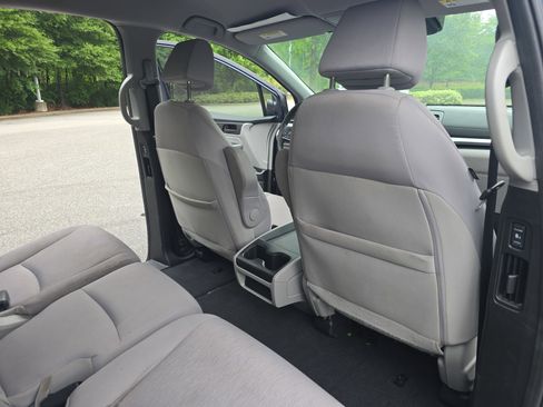 Used 2019 Honda Odyssey EX image 11