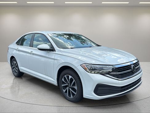 Used 2023 Volkswagen Jetta S FWD image 4