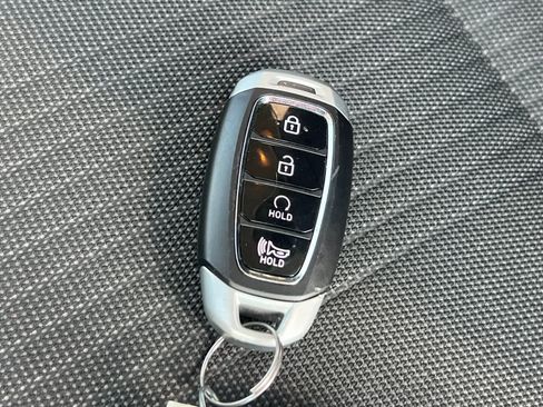 Certified 2023 Hyundai Venue Limited image 29