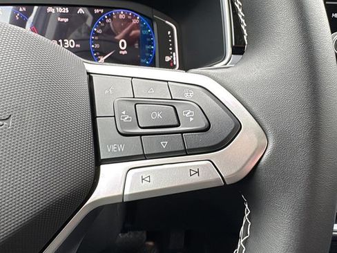 New 2025 Volkswagen Taos SEL image 18