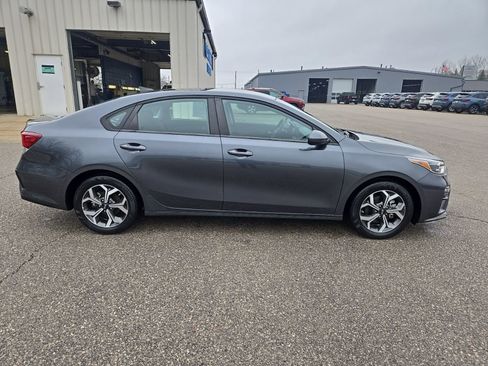 Used 2021 Kia Forte LXS image 6