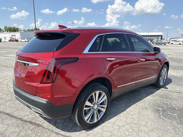 Used 2025 Cadillac XT5 Premium Luxury w/ Technology Package AWD/4WD image 4