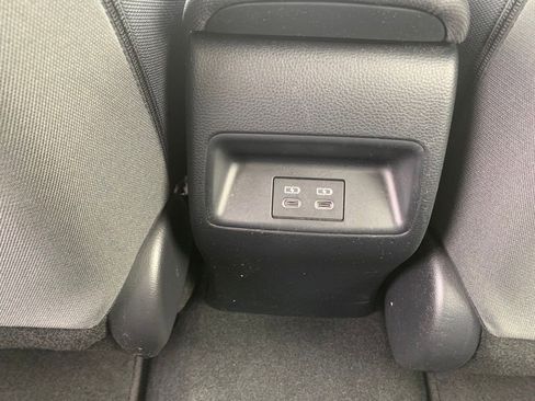 Used 2025 Toyota Corolla LE image 25