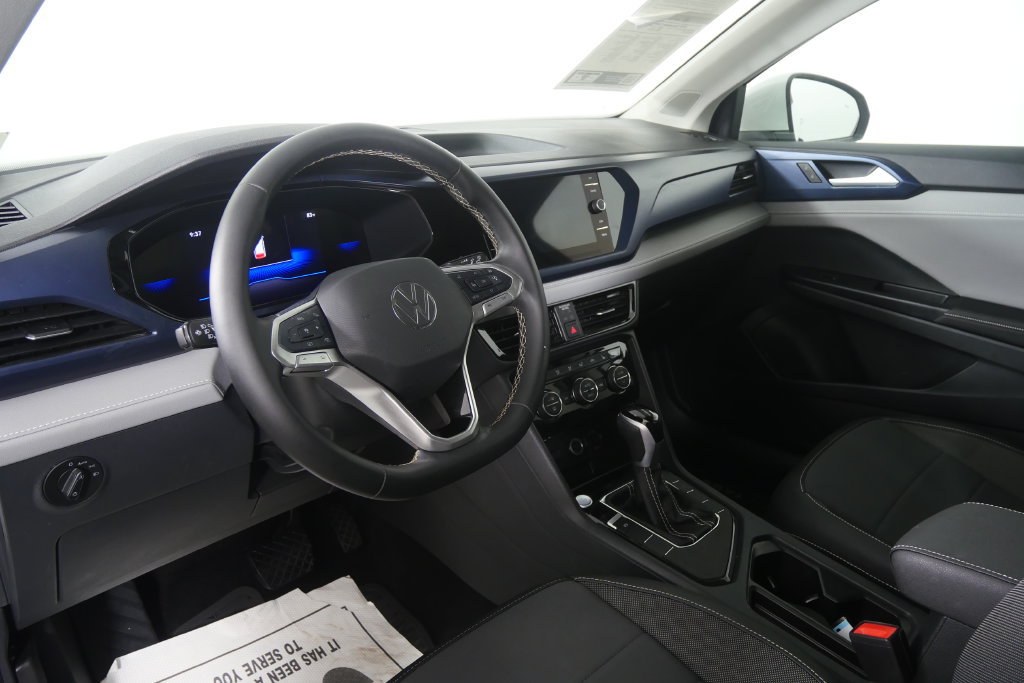 Used 2024 Volkswagen Taos SE FWD image 12