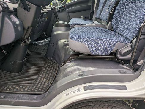 New 2025 Chevrolet Low Cab Forward image 16