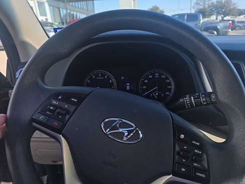 Used 2017 Hyundai Tucson SE image 10