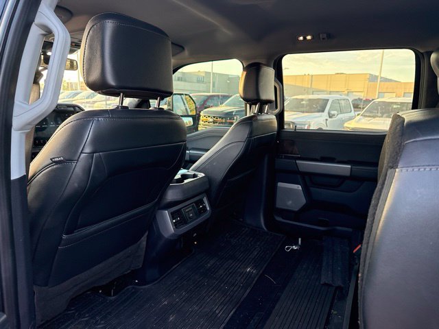 Used 2024 Ford F250 Lariat w/ Black Appearance Package AWD/4WD image 22