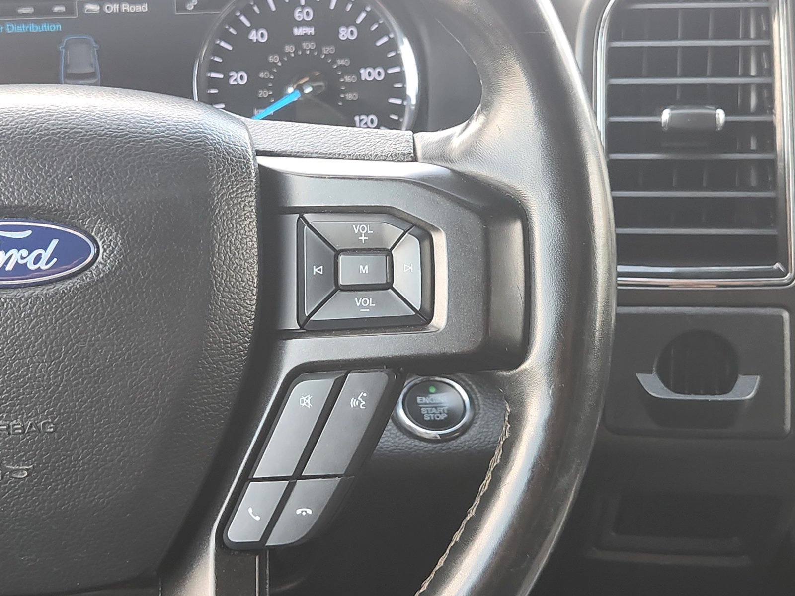 Used 2019 Ford Expedition Max Limited AWD/4WD image 32
