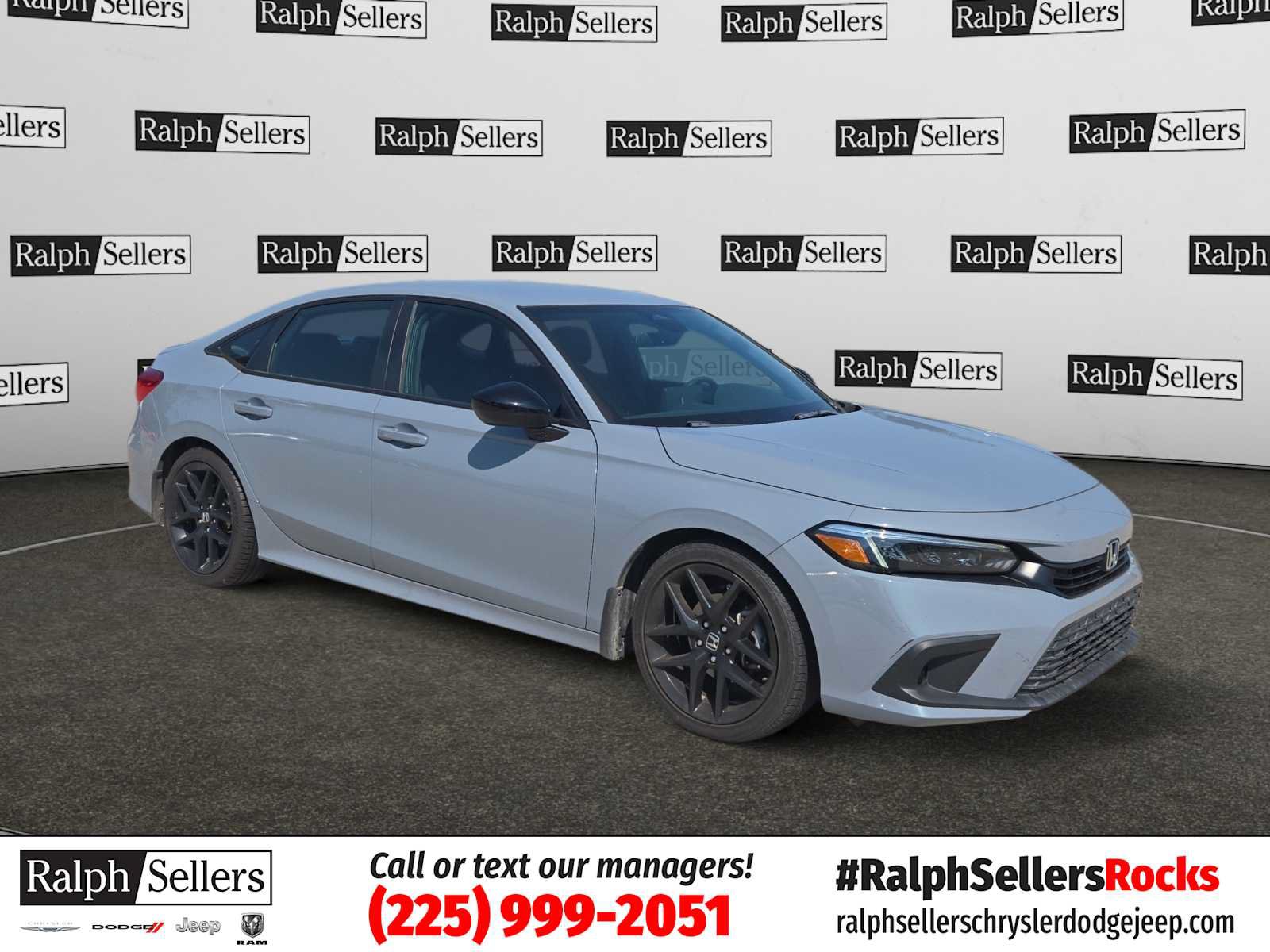 Used 2023 Honda Civic Sport image 1