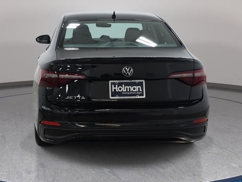 Used 2023 Volkswagen Jetta S image 7