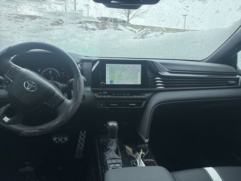 Used 2025 Toyota Camry LE image 8