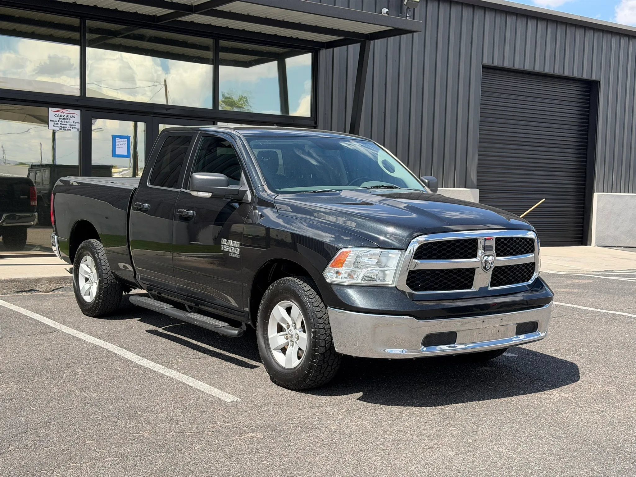 Used 2019 RAM 1500 Classic SLT w/ Luxury Group AWD/4WD image 7