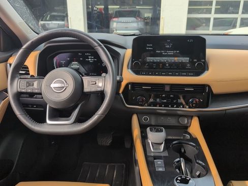 Certified 2023 Nissan Rogue Platinum w/ Platinum Premium Package image 11