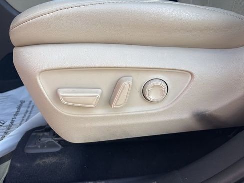 Used 2020 Toyota Highlander Limited image 50