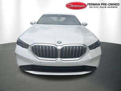 Used 2024 BMW 530i w/ Convenience Package RWD image 2