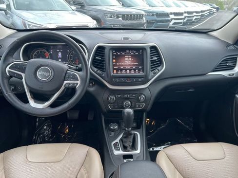 Used 2018 Jeep Cherokee Limited w/ Technology Group AWD/4WD image 22