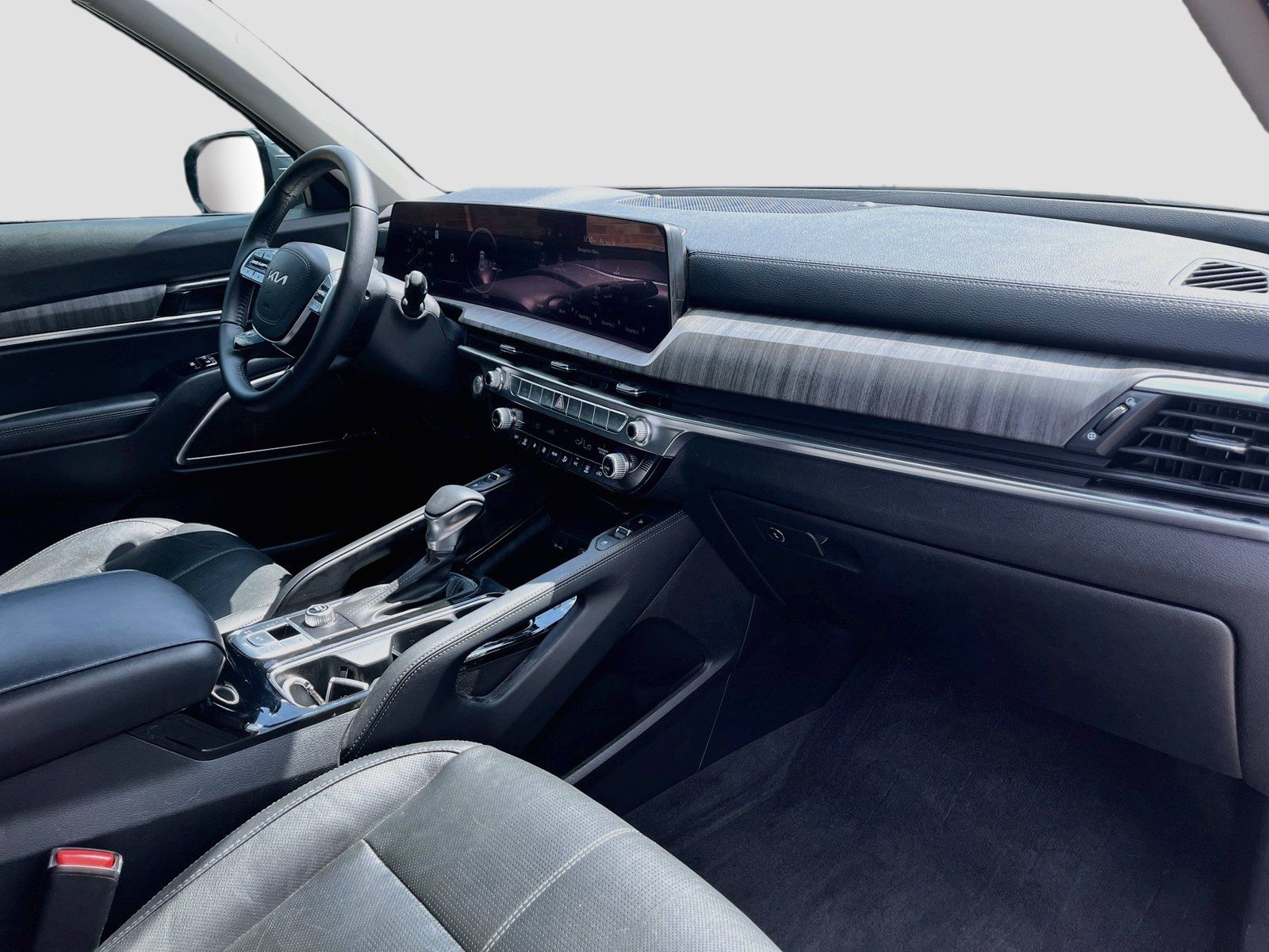 Used 2024 Kia Telluride SX FWD image 32