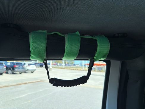 Used 2017 Jeep Wrangler Sahara w/ Connectivity Group image 52