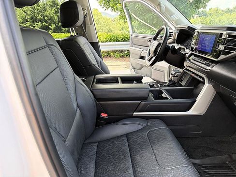 Used 2024 Toyota Tundra SR5 w/ SR5 Premium Package AWD/4WD image 19