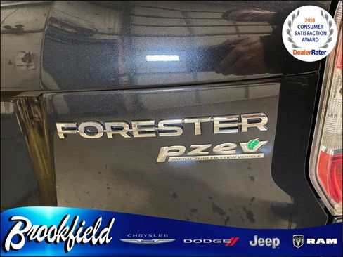 Used 2016 Subaru Forester 2.5i Limited AWD/4WD image 10