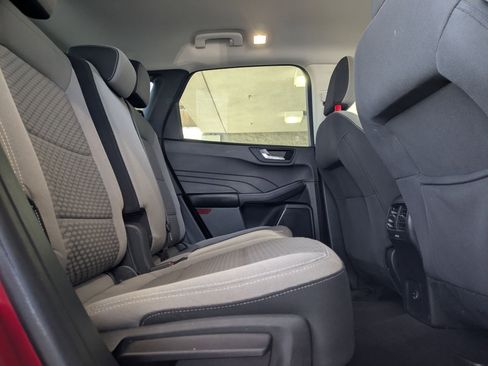 Used 2021 Ford Escape SE image 12