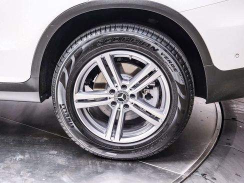 Used 2021 Mercedes-Benz GLC 300 image 9