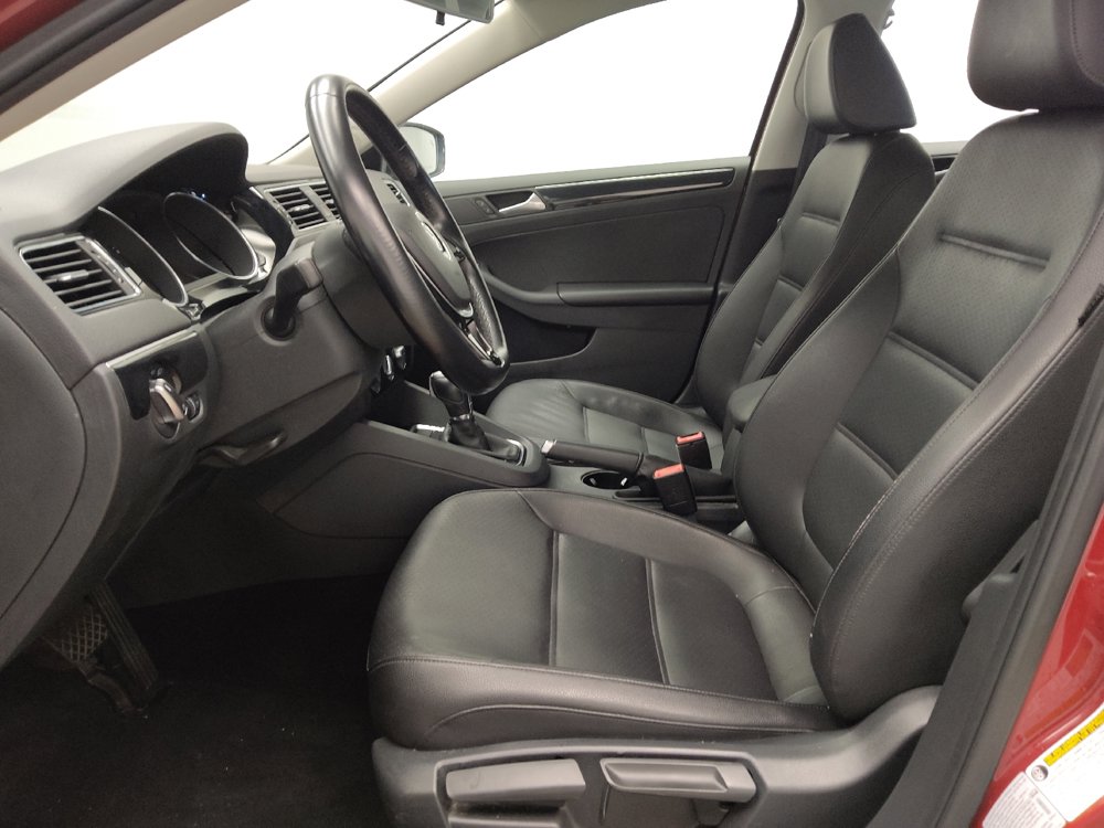Used 2016 Volkswagen Jetta SEL FWD image 17