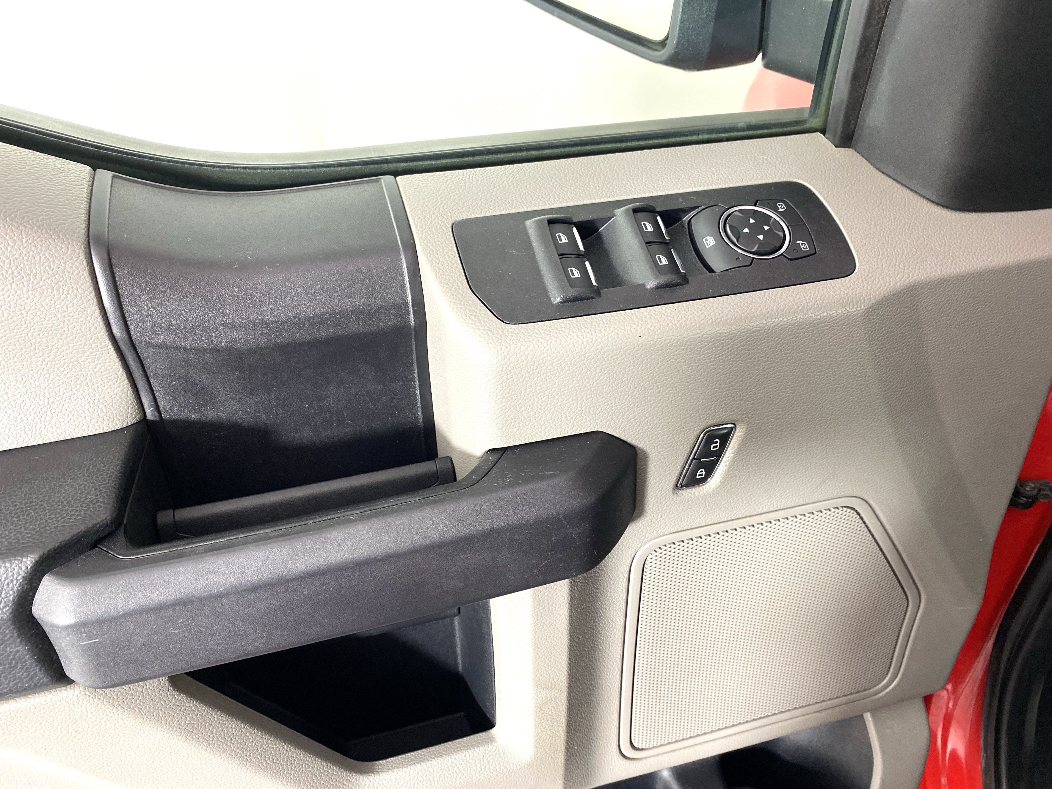 Used 2019 Ford F150 XL w/ Equipment Group 101A Mid AWD/4WD image 13