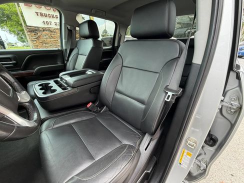Used 2019 GMC Sierra 2500 SLT w/ Duramax Plus Package AWD/4WD image 8