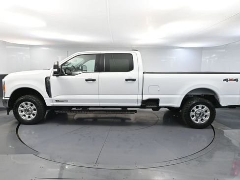 Used 2023 Ford F350 XLT image 9