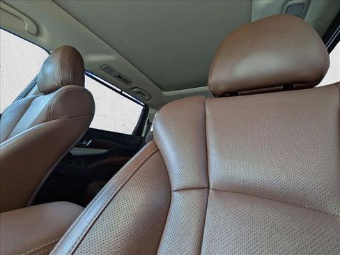 Used 2021 Subaru Ascent Touring w/ Popular Package #2A image 16