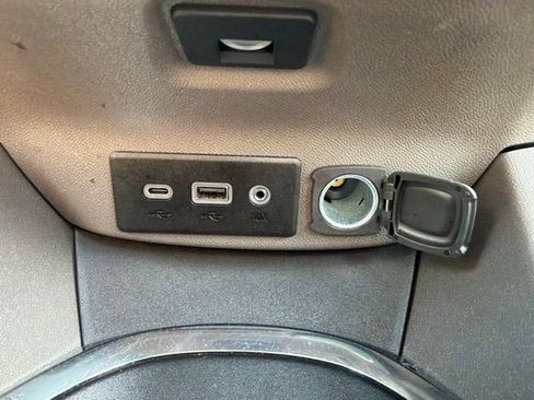 Used 2023 Chevrolet Malibu LT FWD image 30
