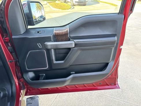 Used 2015 Ford F150 Platinum w/ Equipment Group 701A Luxury image 15