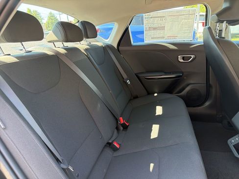 New 2026 Kia K4 FWD image 13