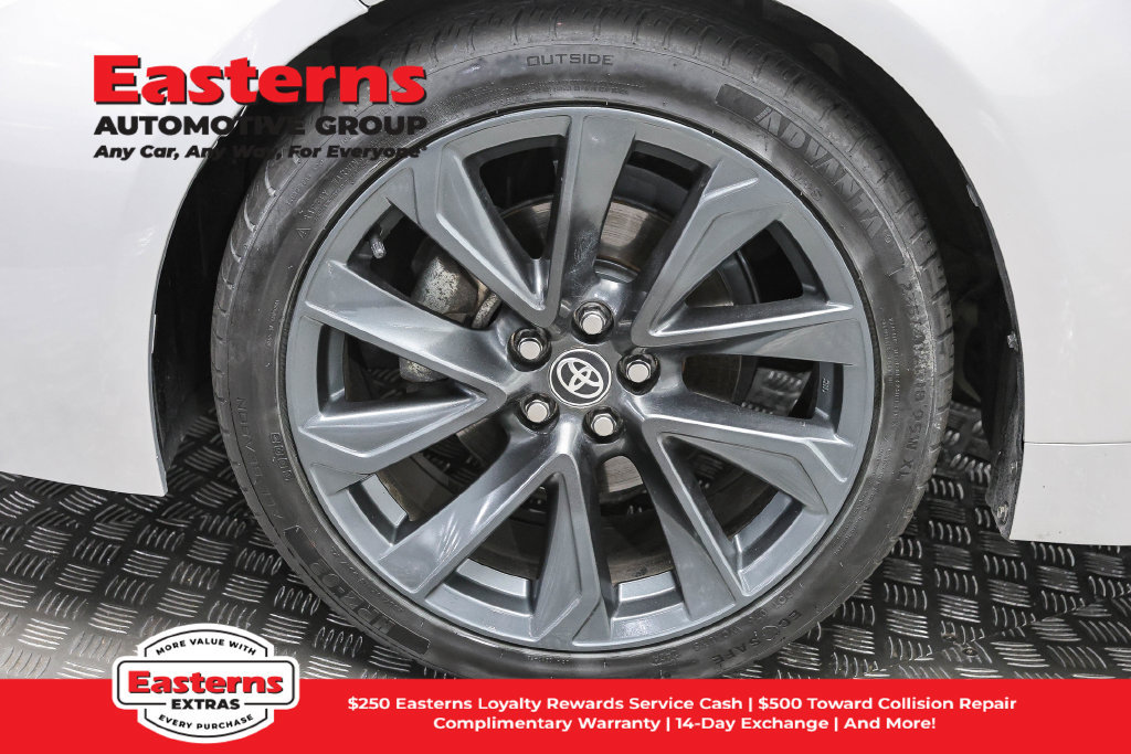 Used 2023 Toyota Corolla XSE FWD image 33